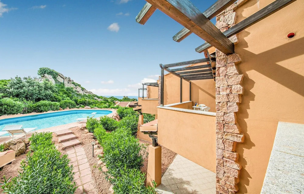 Beautiful Apartment in Trinita´d´agultu OT With 1 Bedrooms, Wifi and Outdoor Swimming Pool