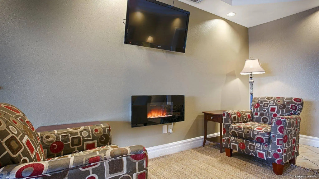 SureStay Plus Hotel by Best Western Topeka