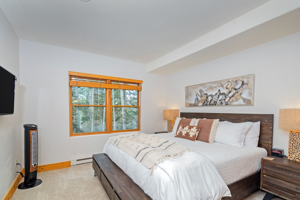 Bear Creek Lodge 201 3 Bedroom Condo