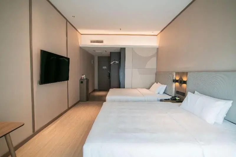 Hanting Express Taiyuan South Gate