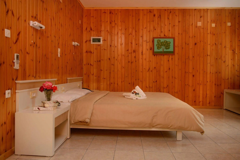 Idi Hotel