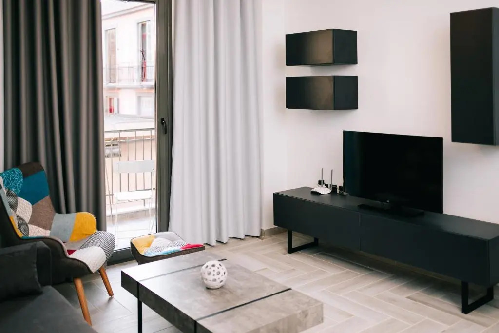 Volos Suites Center