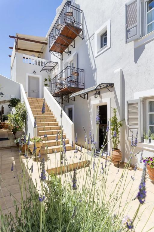 Guesthouse Niriides