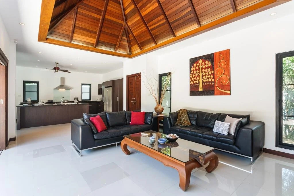 Frangipani pool villa - garden, BBQ & maid
