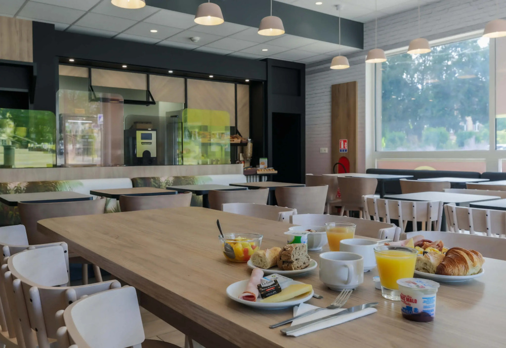 B&B Hôtel Thionville Centre Gare Porte du Luxembourg A31- Confort climatisé