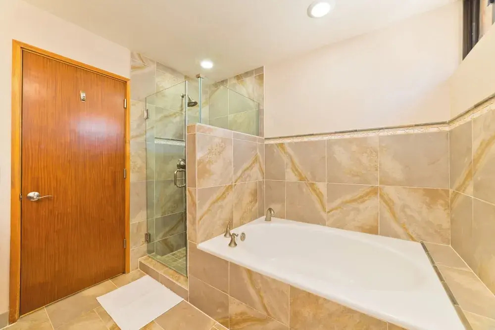 Hilton Pool Pass Luxurious Penthouse Oasis