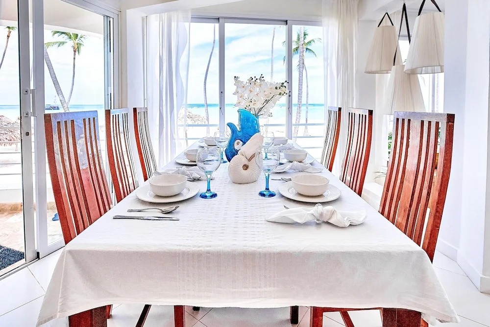Ocean View Apartment With 3 BDR at B Varo Beach