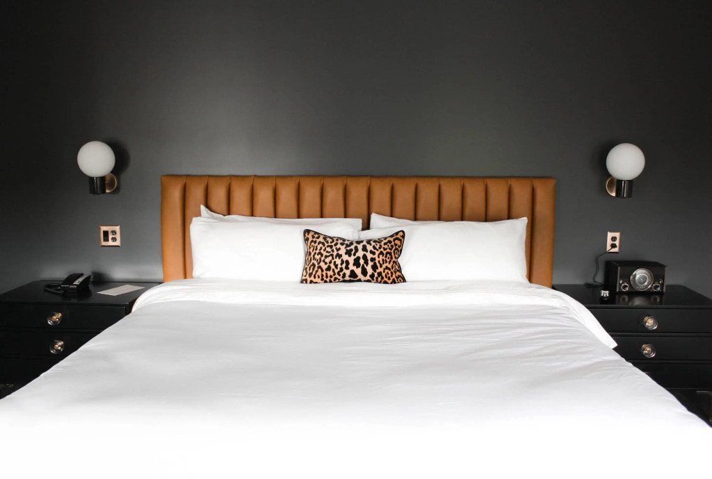 The Inn Hotel Lake Okoboji, an Ascend Collection Hotel