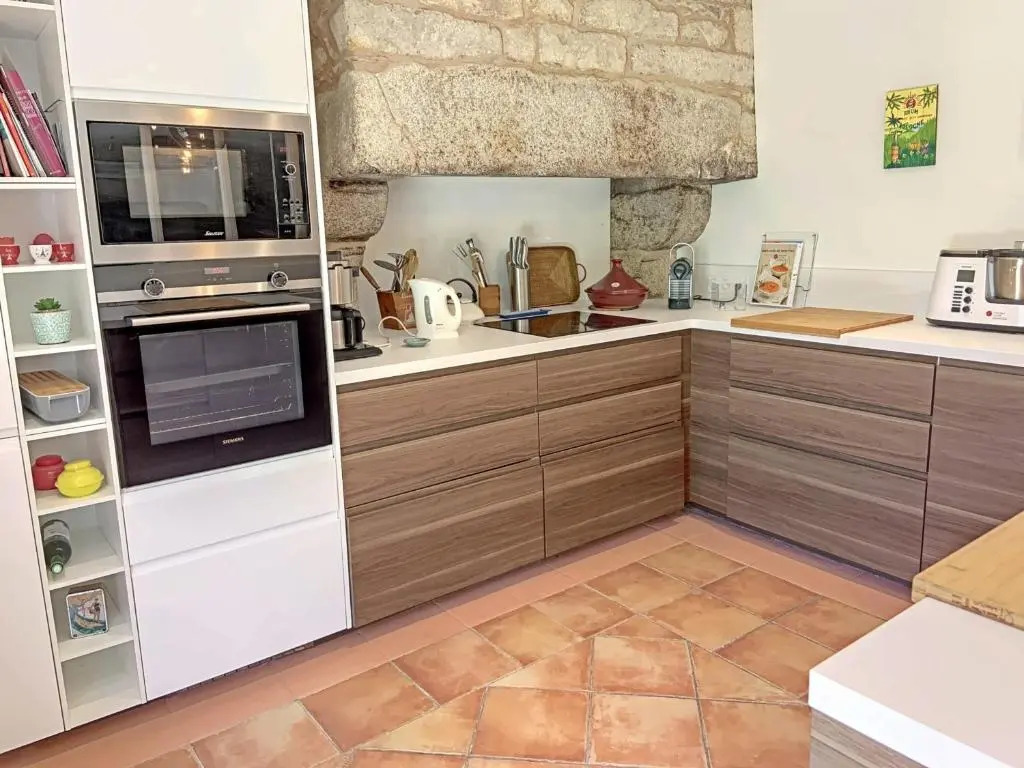 Maison Charmante à Ploemeur - Proche Plages et Campagne - 7 Couchages avec Jardin et Wifi - FR-1-349-105