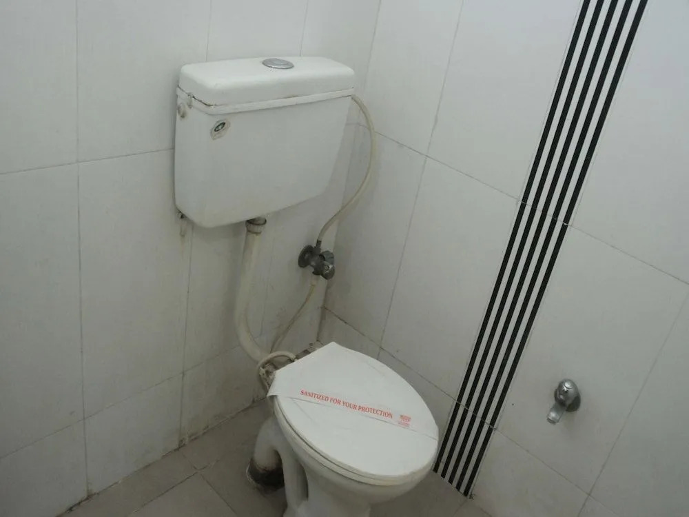 OYO 3061 Hotel De Pintu