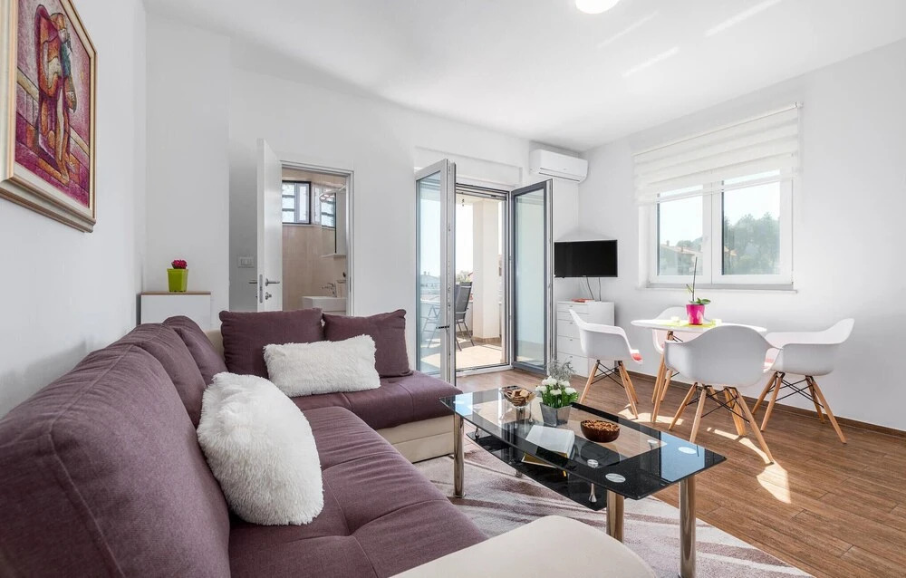 Nice Apartment in Pula With Outdoor Swimming Pool, Wifi and 1 Bedrooms