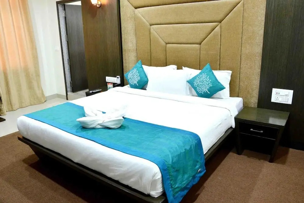 OYO 1546 The Sensation Hotel