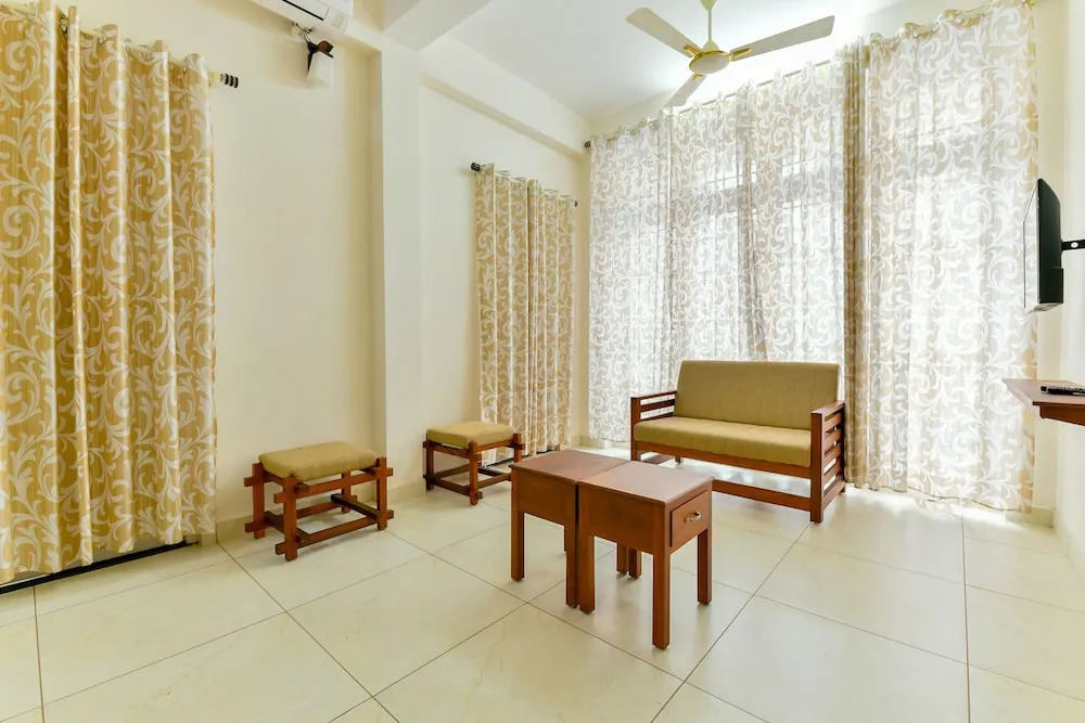 Arathi Apartments By OYO Rooms