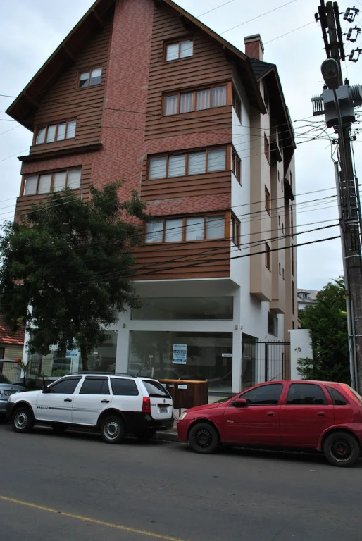 400 metros, Rua Coberta - Centro - Solar da encosta