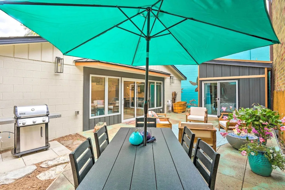 Luxury Spa Retreat: Private Courtyard & More!