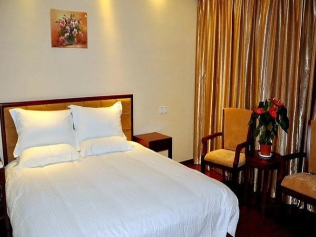 GreenTree Inn Wuxi Binhu District Gonghu Avenue Jinchengwan Park Express Hotel