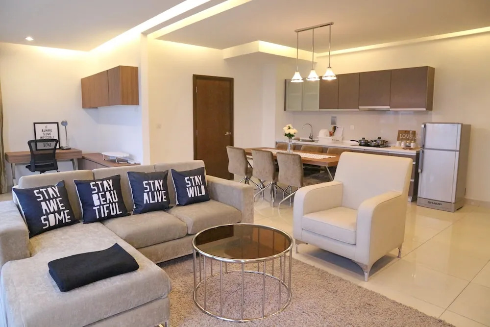 Panda Residences at Regalia