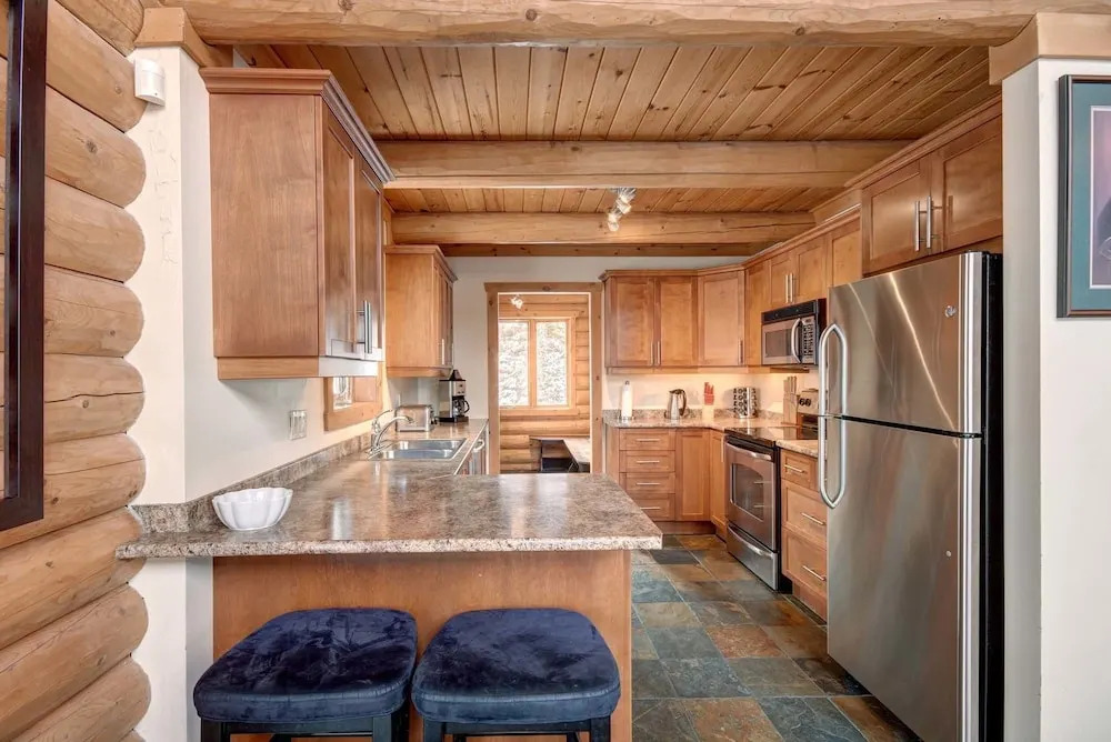 Chalet Navajo