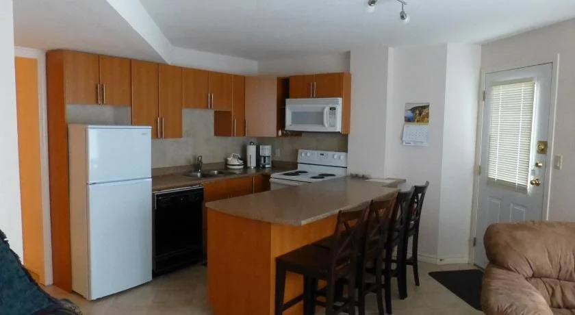 Peachland Lakeview Vacation Suite