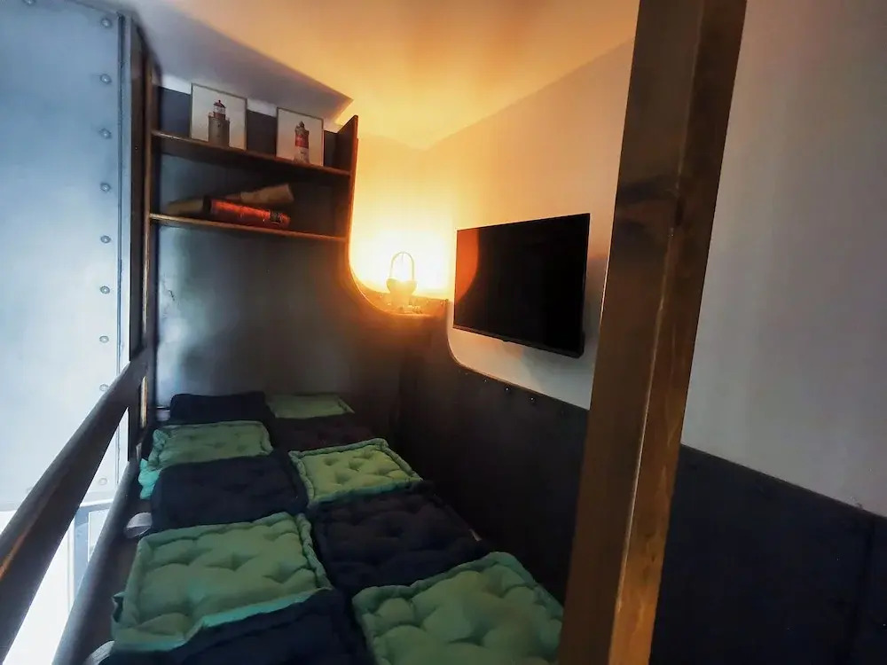 The Kraken Inn - Steampunk Boutique B&B in Bergamo
