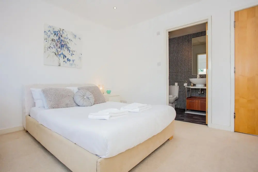 2 Bedroom Flat With Views of Arthurs Seat