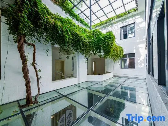 Yuechi Xiaozhu Homestay (Dali Ancient City Renmin Road Branch)