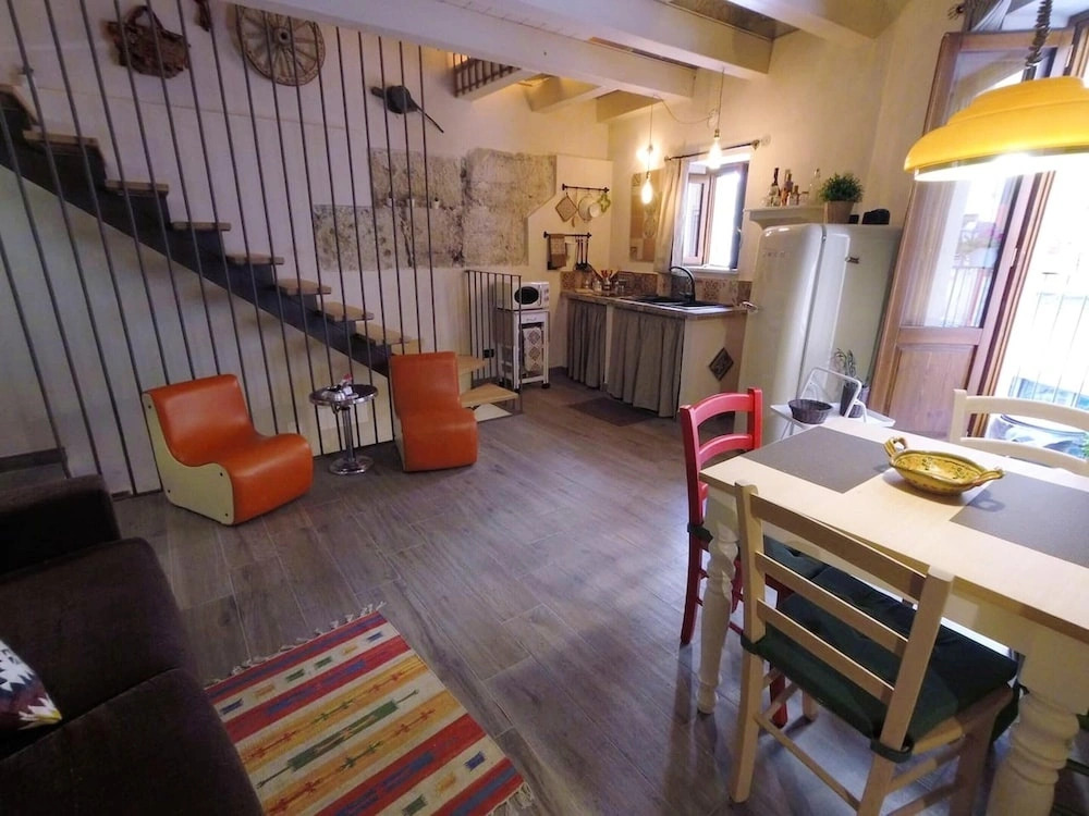 Studio In Palermo With Balcony And Wifi 8 Km From The Beach