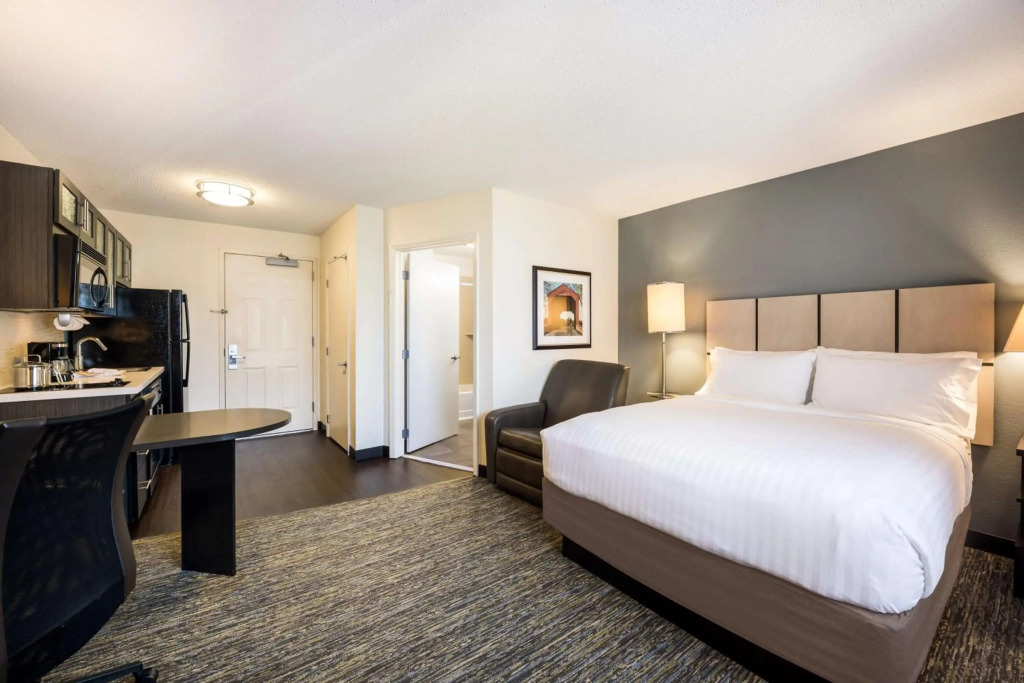 Coratel Suites Extended Stay MSP Airport Minneapolis Richfield