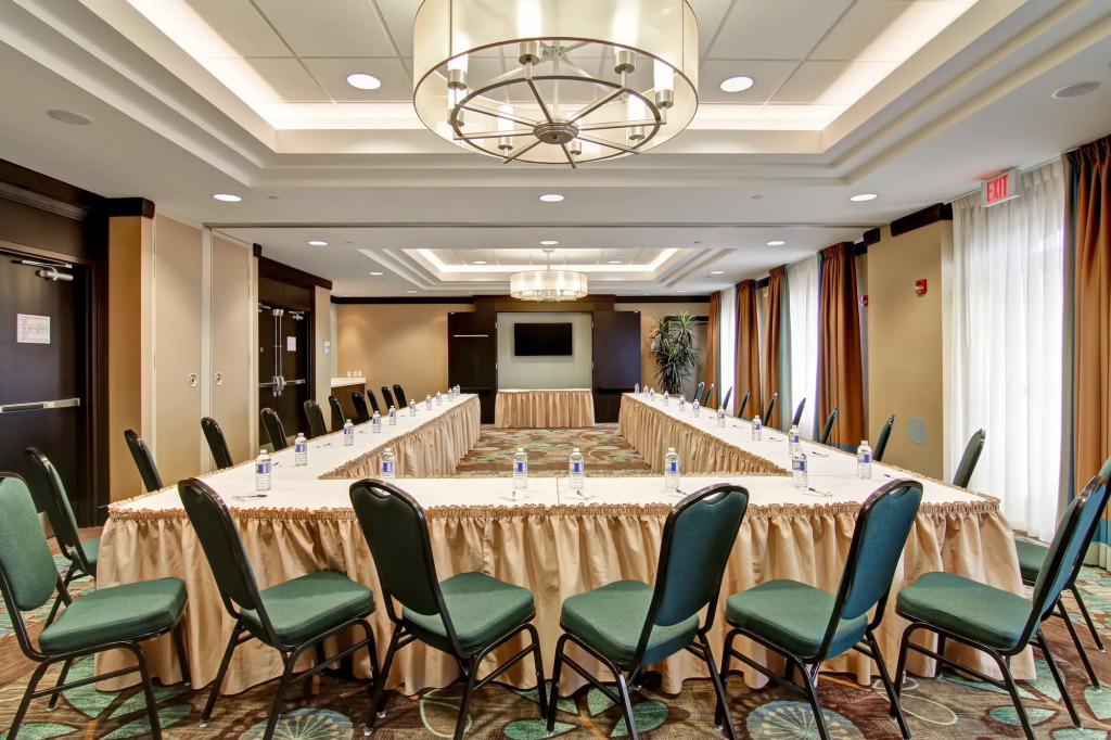 Holiday Inn Express Hotel & Suites Waterloo - St. Jacobs Area by IHG