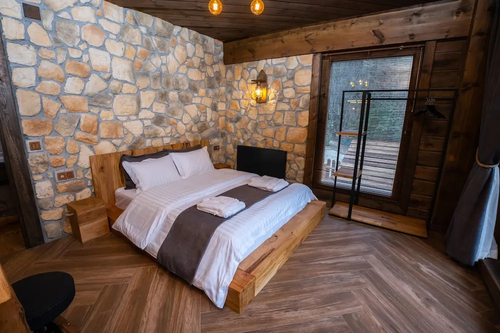 Bİ ABANT MASALI VİLLAGE HOTEL