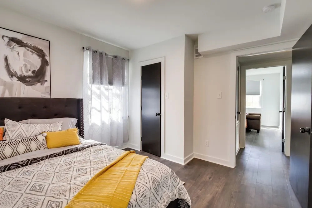 4 Mi to French Quarter: Walkable Apt w/ Yard