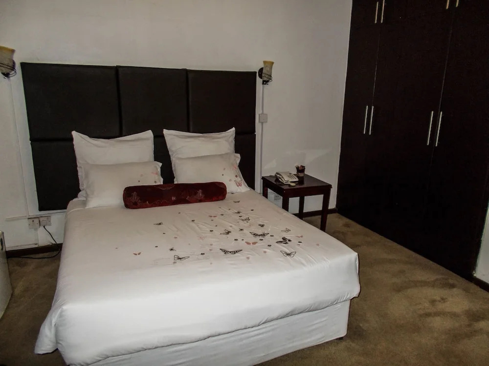Serenity Lodge Limited