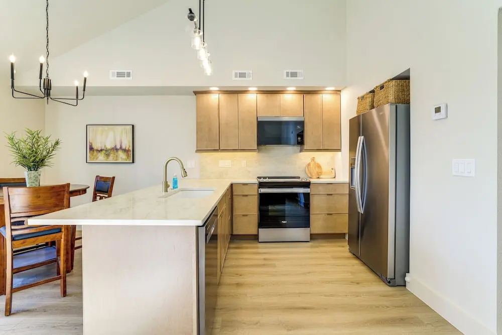 Bike, Golf & Explore: Quiet Bella Vista Retreat