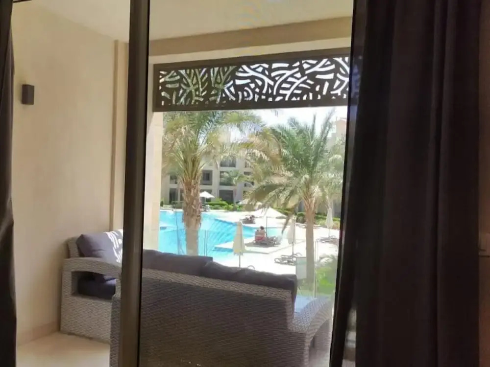 Mangroovy Magic PoolView 1BR in Beachfront Complex