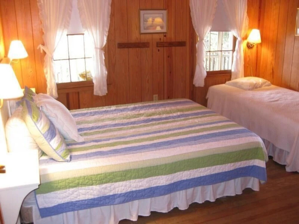 Granny's Beach House - 6 Br Home