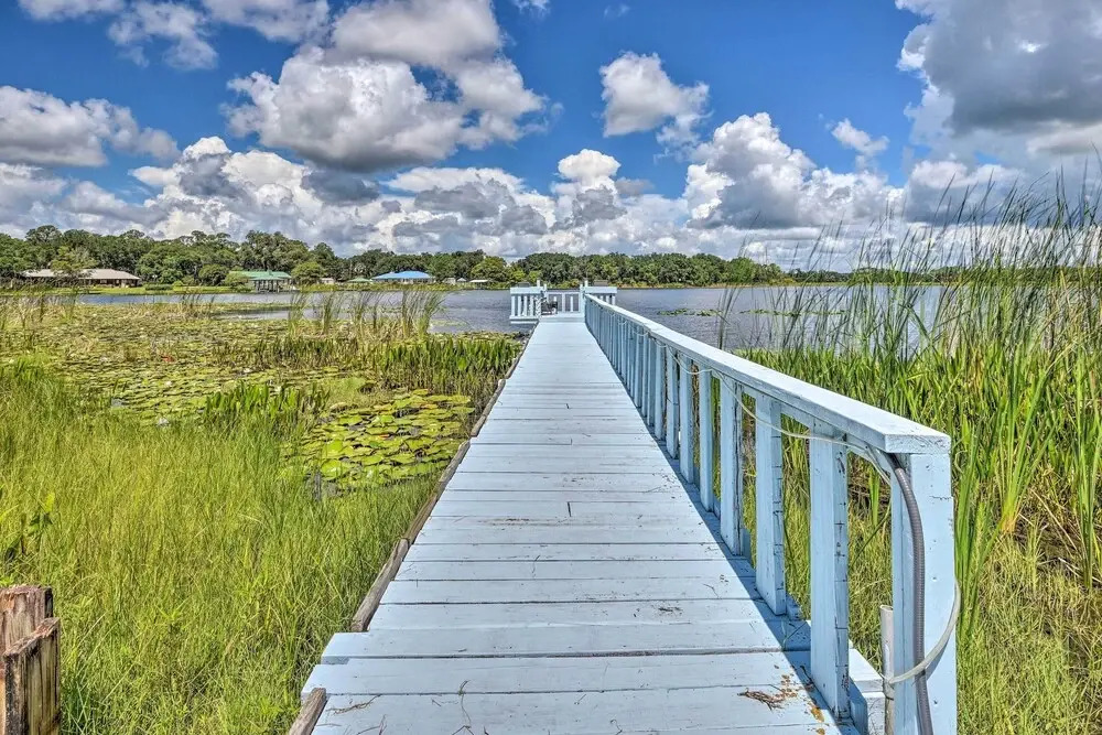 Historic Crescent City Studio - Lakefront w/ Dock!