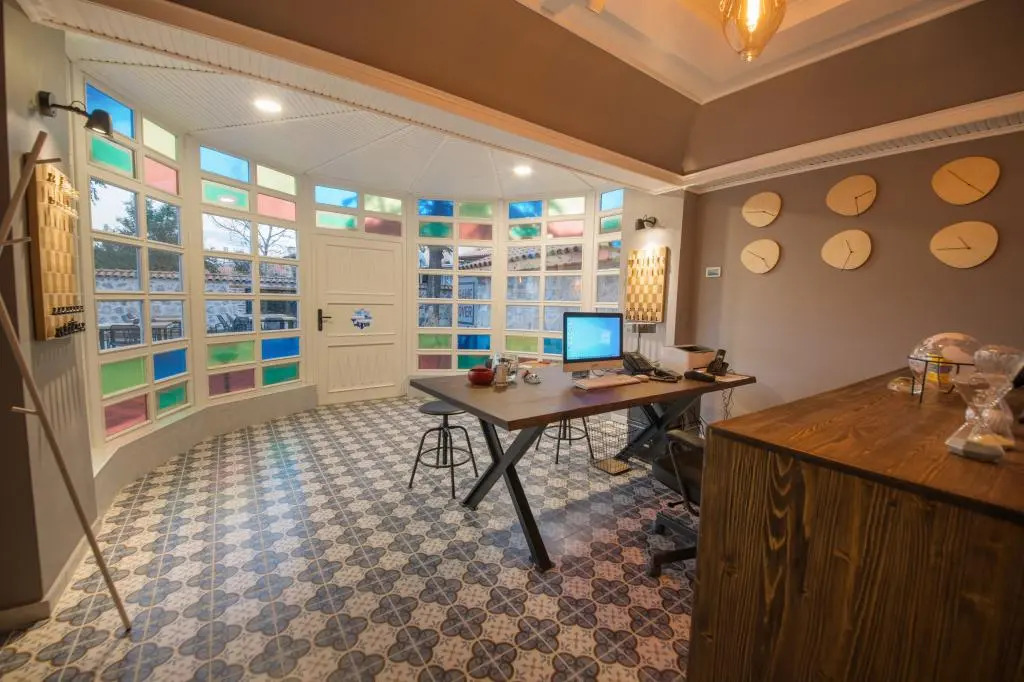 GARP HOTEL
