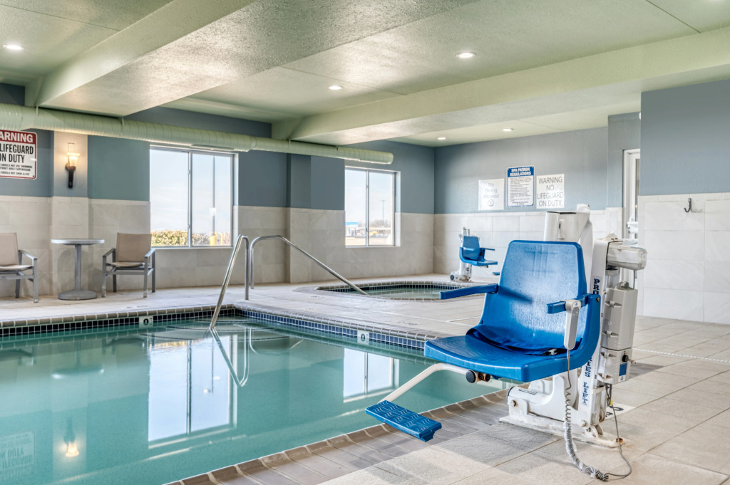 Holiday Inn Express & Suites Vandalia by IHG
