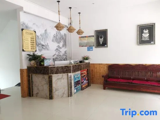 Xijiang Chaoyang Vacation Apartment (Qianhu Miao Village West Gate Tourist Service Center)