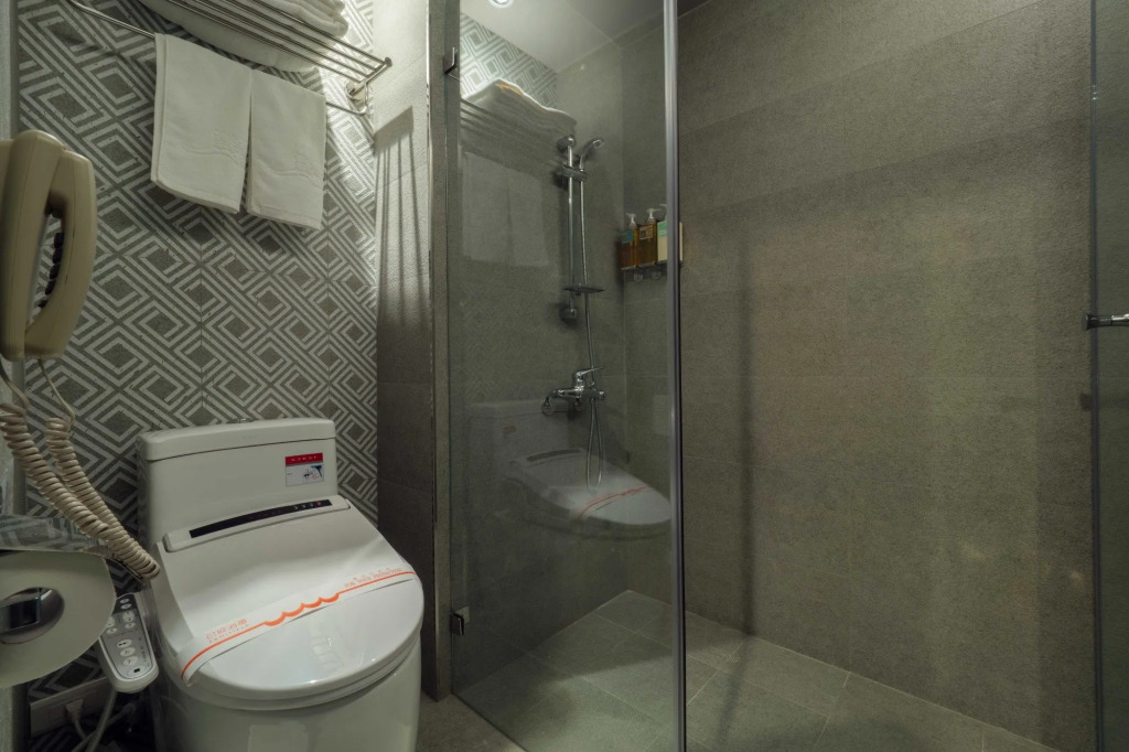Watermark Hotel Kaohsiung Main Station