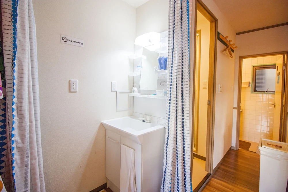 Honeycomb Hostel