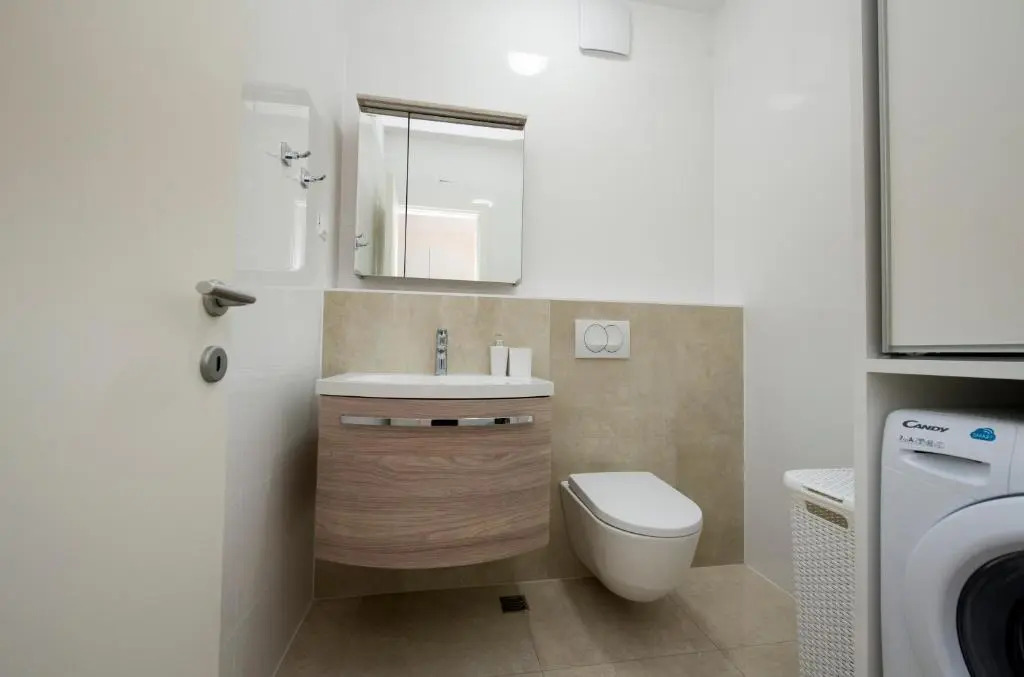 Sea view apartment EMA