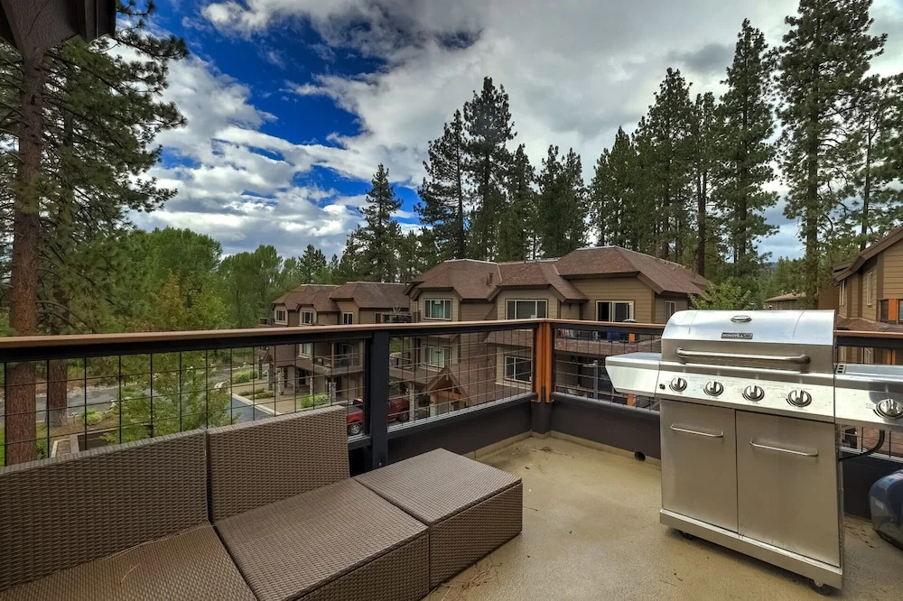 The Lookout at Tahoe Woods