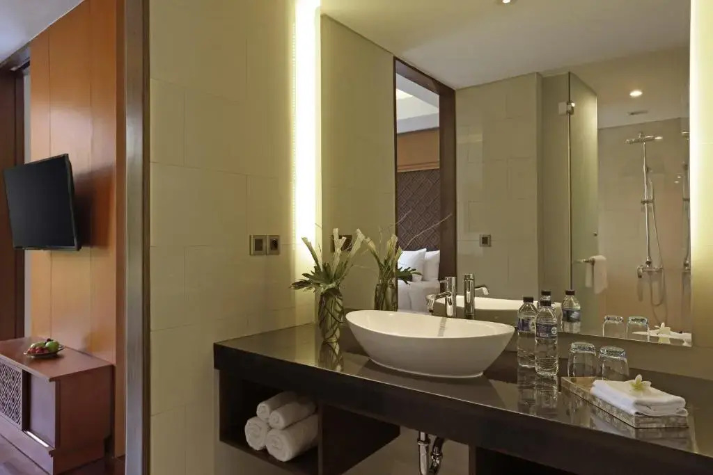 Двухместный номер Deluxe (двуспальная кровать) в Golden Tulip Jineng Resort Bali