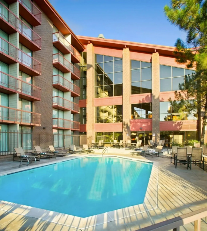 DoubleTree by Hilton Denver Tech