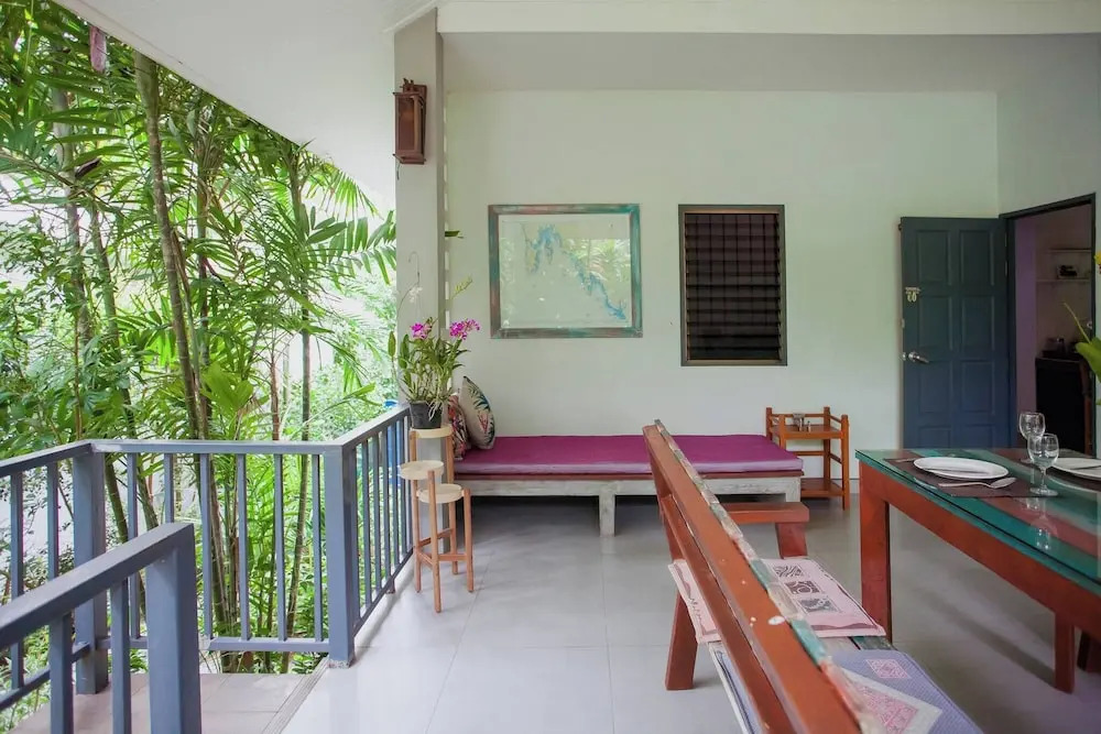 Jaccuzi House 5 pl 200 m From a Beautiful Beach