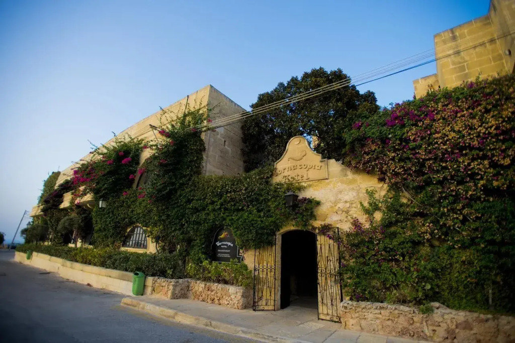 Cornucopia Hotel