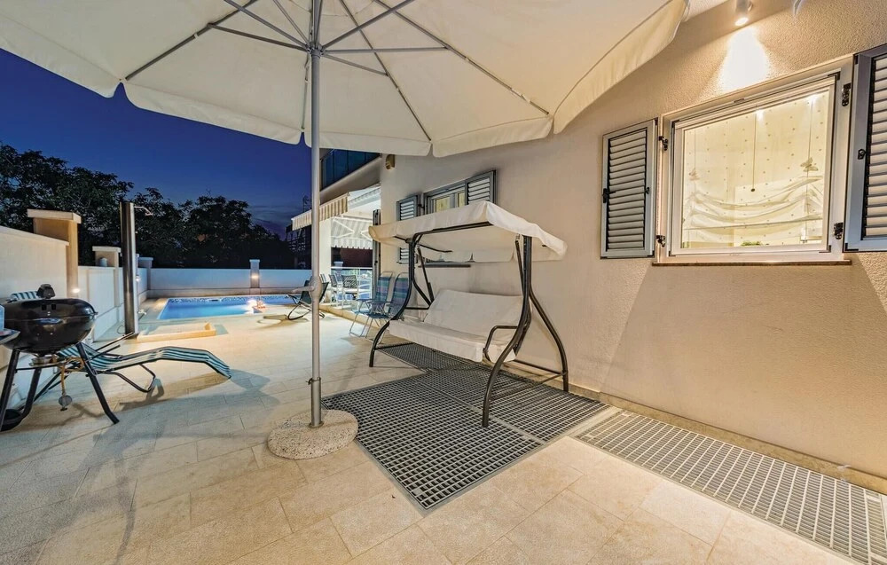 Awesome Home in Peroj With Wifi and 4 Bedrooms