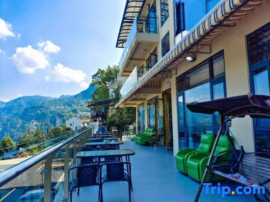Yunlv Sunshine Homestay (Yichang Three Gorges Home Scenic Area)