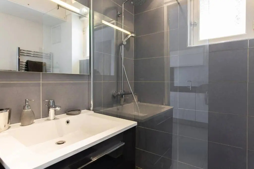appartement 4 personnes vue mer remparts Antibes